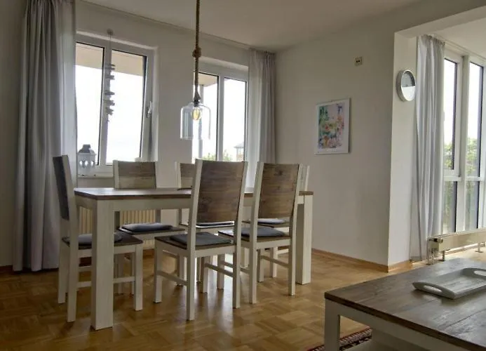 Weitblick- Ideal Gelegene Familienwohnung Mit Charme *